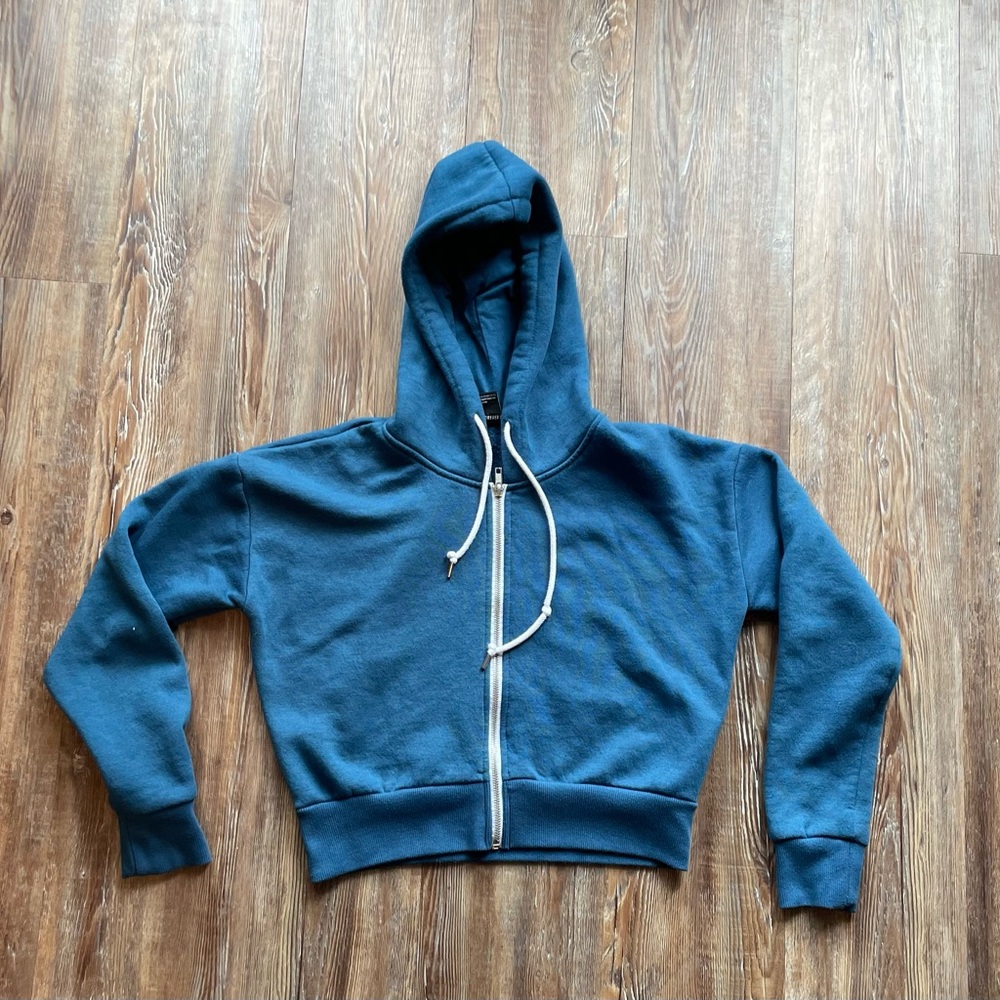 Cropped hoodie